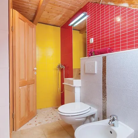 Casa vacanze Awesome In With Kitchen