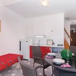Awesome In With Kitchen 스토모르스카
