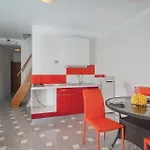 Awesome In With Kitchen 펜션 *