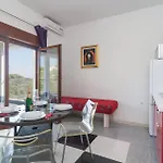 Awesome In With Kitchen 스토모르스카