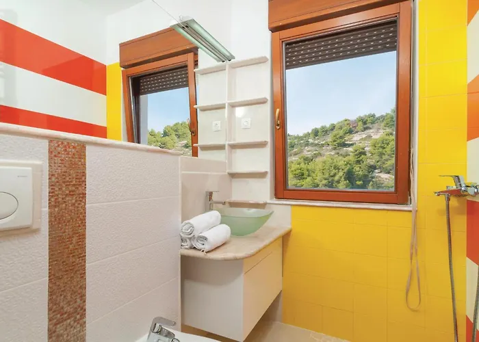 Awesome In With Kitchen *